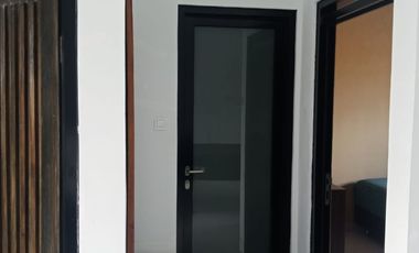 RUMAH IDAMAN TENGAH KOTA 2 LANTAI MINIMALIS MODERN FULL FURNISHED SIAP HUNI DI CIHAMPELAS BANDUNG Barat