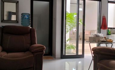 RUMAH IDAMAN TENGAH KOTA 2 LANTAI MINIMALIS MODERN FULL FURNISHED SIAP HUNI DI CIHAMPELAS BANDUNG Barat