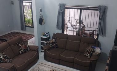 RUMAH IDAMAN TENGAH KOTA 2 LANTAI MINIMALIS MODERN FULL FURNISHED SIAP HUNI DI CIHAMPELAS BANDUNG Barat