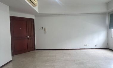 Hidup Modern di Lokasi Strategis , Disewakan apartemen 2br + 1 unfurnish di Royal Mediterania cocok yang sudah memiliki barang .