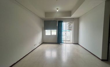 Hidup Modern di Lokasi Strategis , Disewakan apartemen 2br + 1 unfurnish di Royal Mediterania cocok yang sudah memiliki barang .