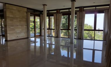 Dijual Rumah Besar View Bagus dekat Kampus UPI, NHI Setiabudi Bandung