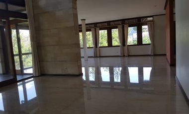 Dijual Rumah Besar View Bagus dekat Kampus UPI, NHI Setiabudi Bandung