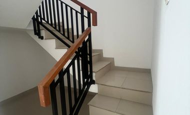 RUMAH IDAMAN MINIMALIS MODERN 2 LANTAI NYAMAN SIAP HUNI DI CHERRYFIELD BANDUNG
