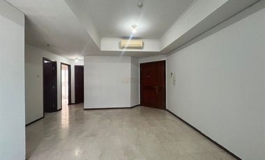Super strategis! Disewakan 2br unfurnished Apartemen Royal Mediterania Garden Residence Selangkah ke Central park mall