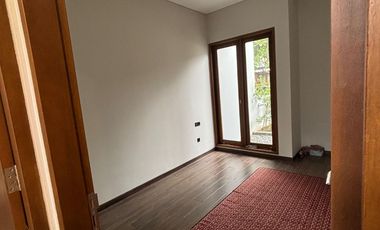 RUMAH BAGUS 2 LANTAI BANGUNAN BARU MINIMALIS MODERN SIAP HUNI DI CHERRYFIELD BANDUNG
