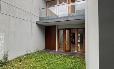 RUMAH BAGUS 2 LANTAI BANGUNAN BARU MINIMALIS MODERN SIAP HUNI DI CHERRYFIELD BANDUNG