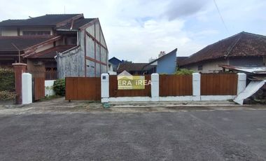 DISEWAKAN TANAH SIAP BANGUN AREA STADION MAGUWOHARJO