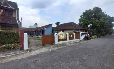 DISEWAKAN TANAH SIAP BANGUN AREA STADION MAGUWOHARJO