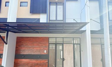 Rumah Baru Cluster Eksklusif di Perbatasan Jakarta Bekasi, Strategis 3 Menit ke Tol Kalimalang dan Grand Kota Bintang - DP 0%, FREE PPN & Bebas Biaya Biaya