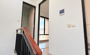 Rumah Baru Cluster Eksklusif di Perbatasan Jakarta Bekasi, Strategis 3 Menit ke Tol Kalimalang dan Grand Kota Bintang - DP 0%, FREE PPN & Bebas Biaya Biaya