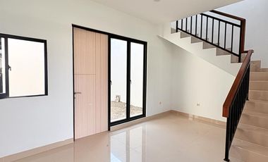 Rumah Baru Cluster Eksklusif di Perbatasan Jakarta Bekasi, Strategis 3 Menit ke Tol Kalimalang dan Grand Kota Bintang - DP 0%, FREE PPN & Bebas Biaya Biaya