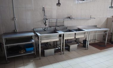 RUKO 2 LANTAI LOKASI RAMAI STRATEGIS COCOK UNTUK SEGALA USAHA SIAP PAKAI DI BATUNUNGGAL BANDUNG