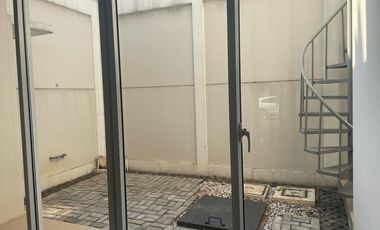 RUMAH IDAMAN 2 LANTAI MINIMALIS MODERN FULL FURNISHED SIAP HUNI DI SUMMARECON AMANDA BANDUNG