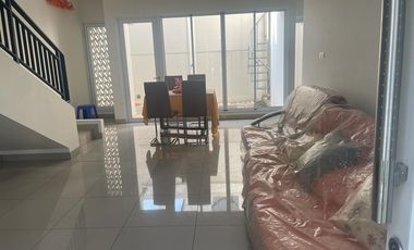 RUMAH IDAMAN 2 LANTAI MINIMALIS MODERN FULL FURNISHED SIAP HUNI DI SUMMARECON AMANDA BANDUNG