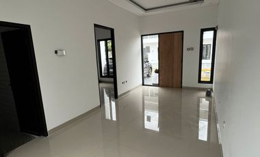 Rumah Baru Elegan Siap Huni Cicilan Mulai 4 Jutaan, Akses Strategis 10 Menit ke Tol Cijago dan Stasiun KRL di Depok - DP 0%, FREE PPN, Sertifikat SHM & Bebas Biaya Biaya