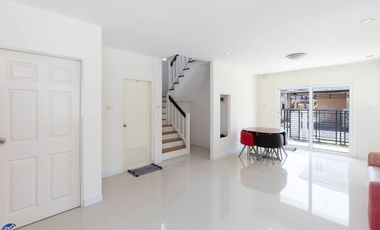 3 bed 2 storey home Soi 42 Kham Yai