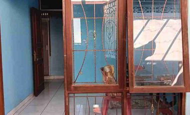 Dijual Cepat Rumah Luas 144m² 2Lantai di Taman Harapan Baru