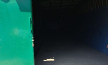 Gudang di Jalan Raya Narogong - Luas Tanah 1.700 M2