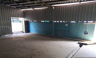 Gudang di Jalan Raya Narogong - Luas Tanah 1.700 M2