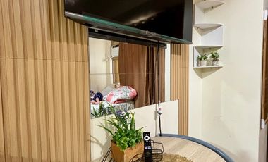 Fully Furnished Studio w/balcony in Alabang for rent