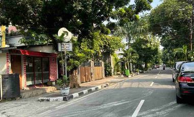 Dijual cepat, murah,  rumah tua di Cisadane, Cikini Jakarta Pusat