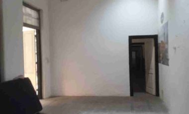 Dijual cepat, murah,  rumah tua di Cisadane, Cikini Jakarta Pusat