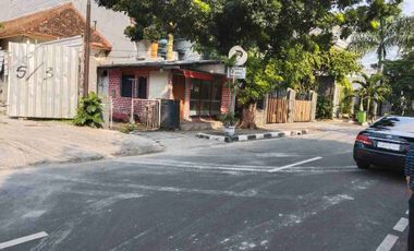 Dijual cepat, murah,  rumah tua di Cisadane, Cikini Jakarta Pusat