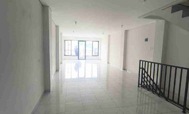 Ruko 3 Lantai Siap Huni Baru Renovasi Cocok Buat Usaha Meruya Jakarta Barat