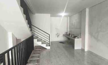 Ruko 3 Lantai Siap Huni Baru Renovasi Cocok Buat Usaha Meruya Jakarta Barat