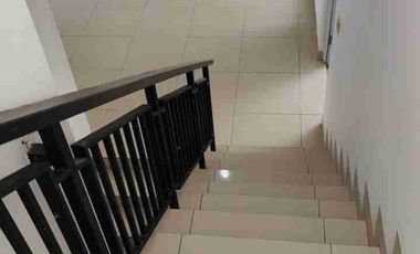 Disewa Rumah Green Lake City