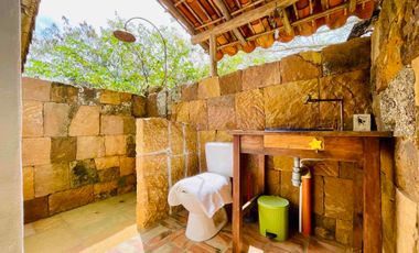 VENTA- CASA LOTE A 7 KM DE BARICHARA – NATURALEZA, SILENCIO Y ESTILO TRADICIONAL