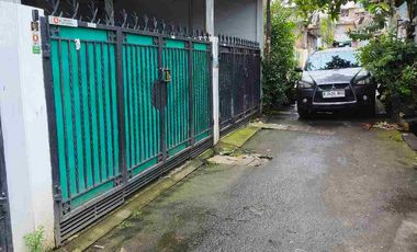 Rumah Siap Huni 1.5 lantai di Duri Kepa Jakbar