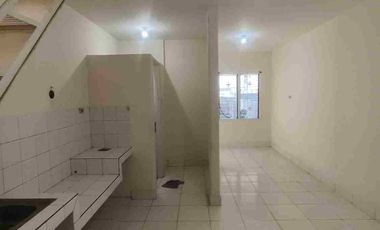 Rumah Siap Huni 1.5 lantai di Duri Kepa Jakbar