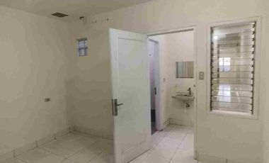 Rumah Siap Huni 1.5 lantai di Duri Kepa Jakbar