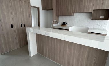 Casa con 3 Habitaciones en Alquiler, Vía a La Costa Alba del Bosque