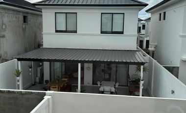 Casa con 3 Habitaciones en Alquiler, Vía a La Costa Alba del Bosque