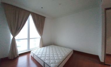 APARTMENT PAKUBUWONO VIEW 3 BR, SEMI FURNISH