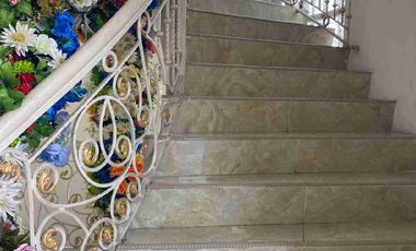 Murah ,BUTUH CEPAT LAKU!!! Rumah Sultan HOOK 3 LT Rungkut Asri