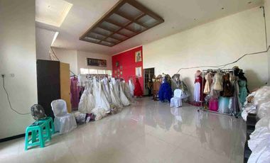 Murah ,BUTUH CEPAT LAKU!!! Rumah Sultan HOOK 3 LT Rungkut Asri