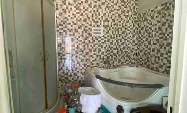 Murah ,BUTUH CEPAT LAKU!!! Rumah Sultan HOOK 3 LT Rungkut Asri