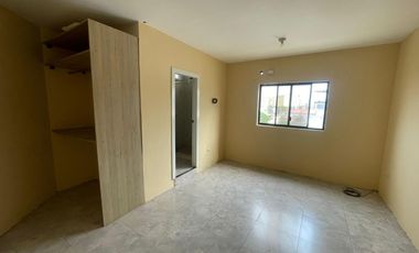 En venta | Casa rentera dividida en 4 departamentos – Manta
