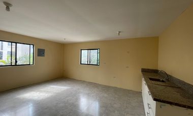 En venta | Casa rentera dividida en 4 departamentos – Manta