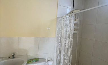 En venta | Casa rentera dividida en 4 departamentos – Manta