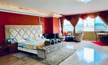 Se Alquila amplia casa para empresa 10 estacionamientos