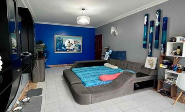 Se Alquila amplia casa para empresa 10 estacionamientos