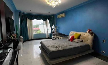 Se Alquila amplia casa para empresa 10 estacionamientos