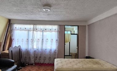 Casa en venta en Chalco Centro: invierte en una propiedad con gran potencial y plusvalía en aumento- 3 recamaras, 3 baños