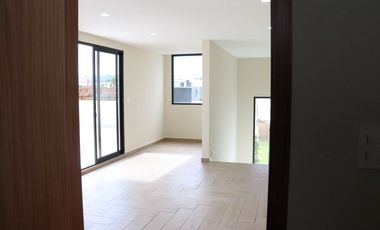 HERMOSA CASA EN VENTA EN PARQUE BERNA CON UNA UBICACIÓN PRIVILEGIADA.