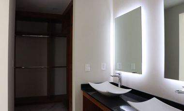 HERMOSA CASA EN VENTA EN PARQUE BERNA CON UNA UBICACIÓN PRIVILEGIADA.